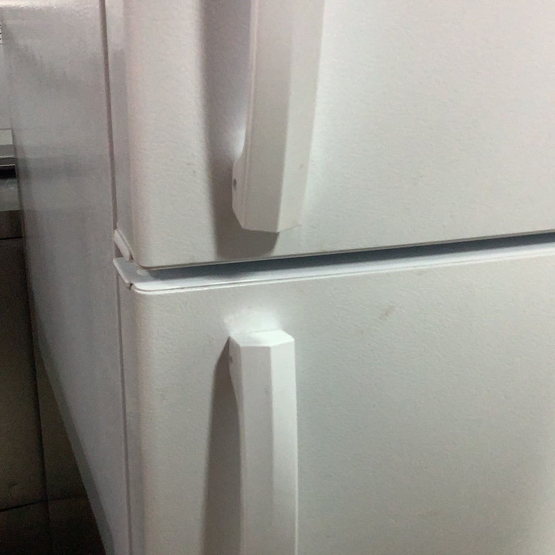 White Insignia Fridge Habitat for Humanity Greater Ottawa ReStore
