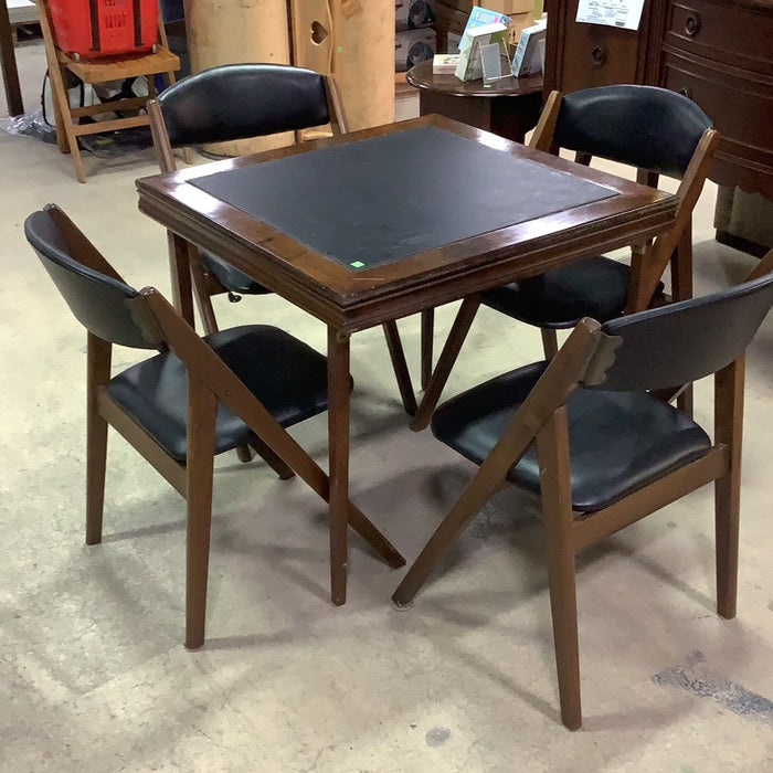 Norquist Coronet Table & Chairs