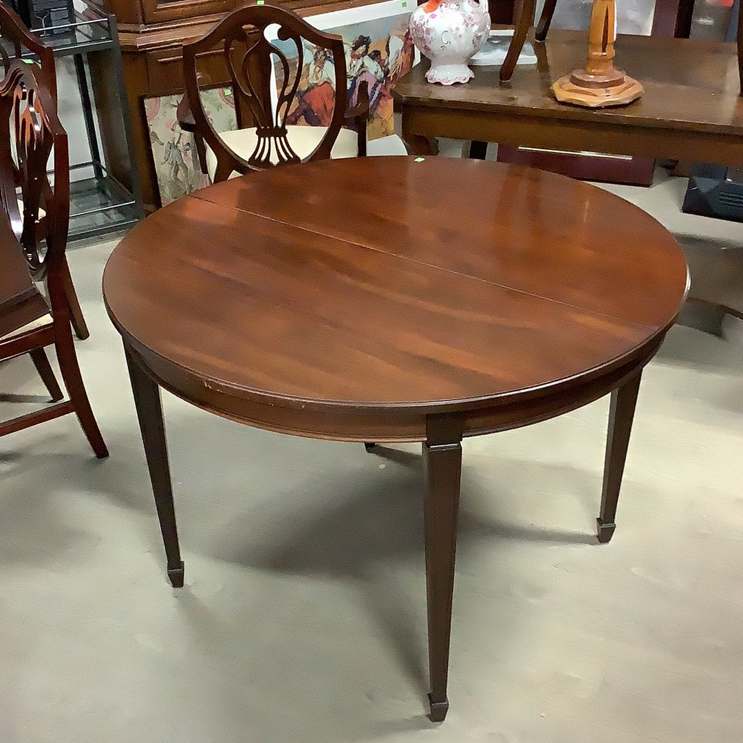 Gibbard Dining Table Habitat for Humanity Greater Ottawa ReStore