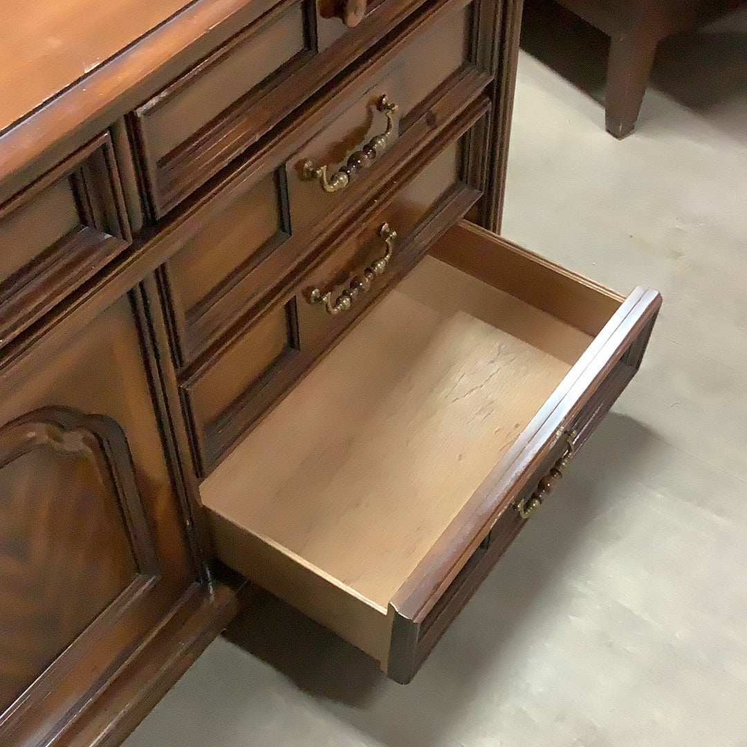 Solid Wood Traditional Chest of Drawers – Habitat for Humanity Greater