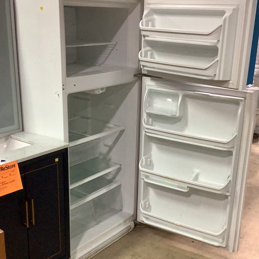 Rounded Fridgidaire Fridge Habitat for Humanity Greater Ottawa ReStore
