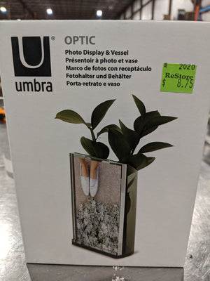 Umbra Photo Display and Vessel