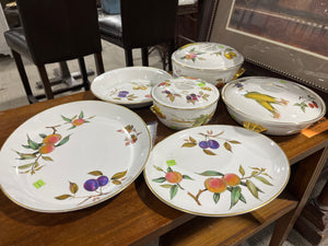 Royal Worcester Dining Set