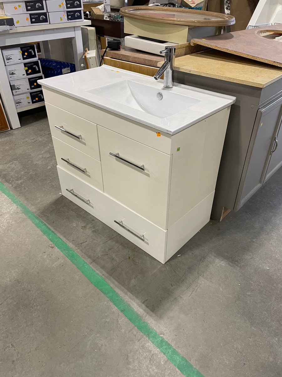 White Modern Vanity Habitat for Humanity Greater Ottawa ReStore