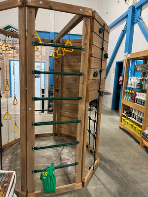 Pre-built Cliffhanger Playset
