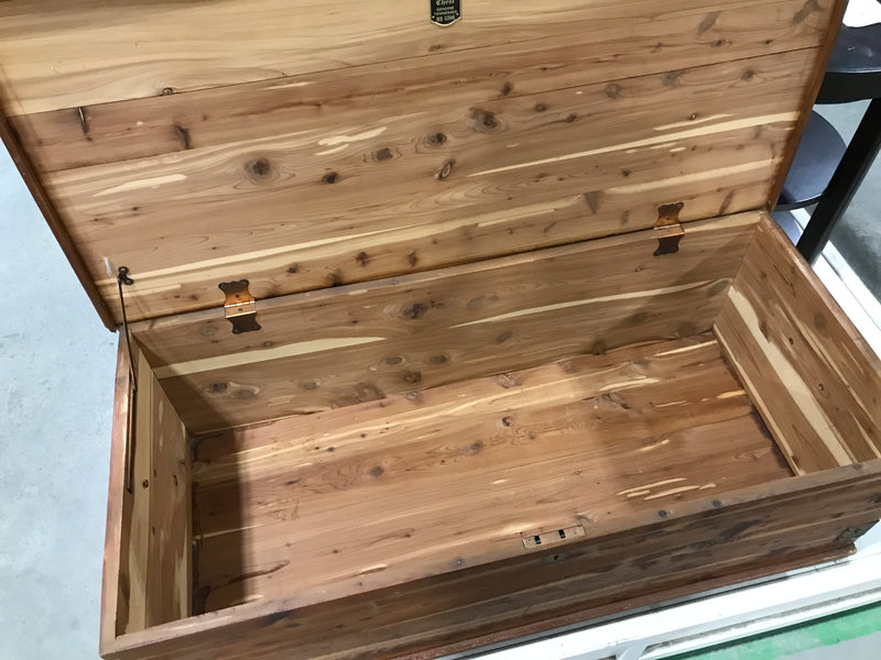 Cedar Lined Chest (No Key)