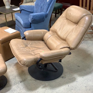 Rotating Retro Recliner