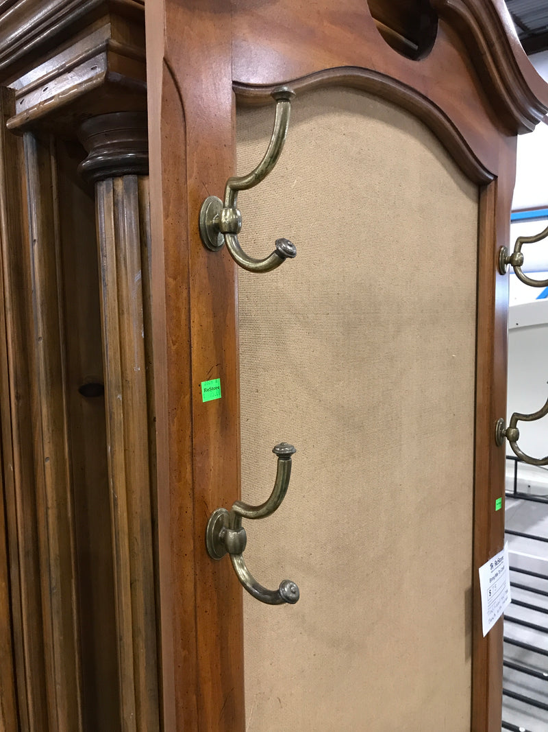 Traditional Hall Tree Bench With Storage