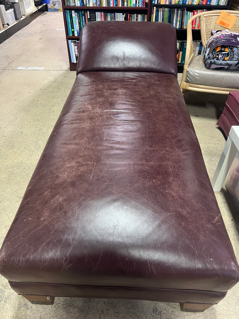 Brown Leather Chaise Longue
