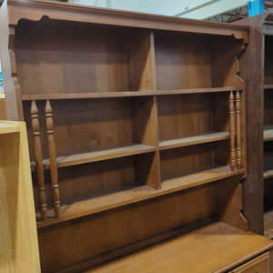 Desk with shelf attachment
