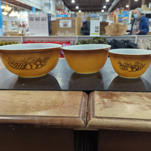 Golden Brown Old Orchard Pyrex set- 3 bowls