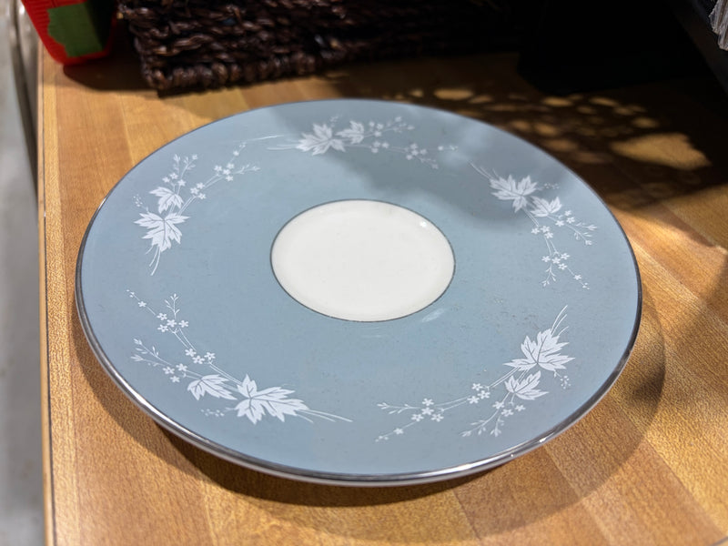 Royal Doulton - “Reflection Collection” (19 pieces)