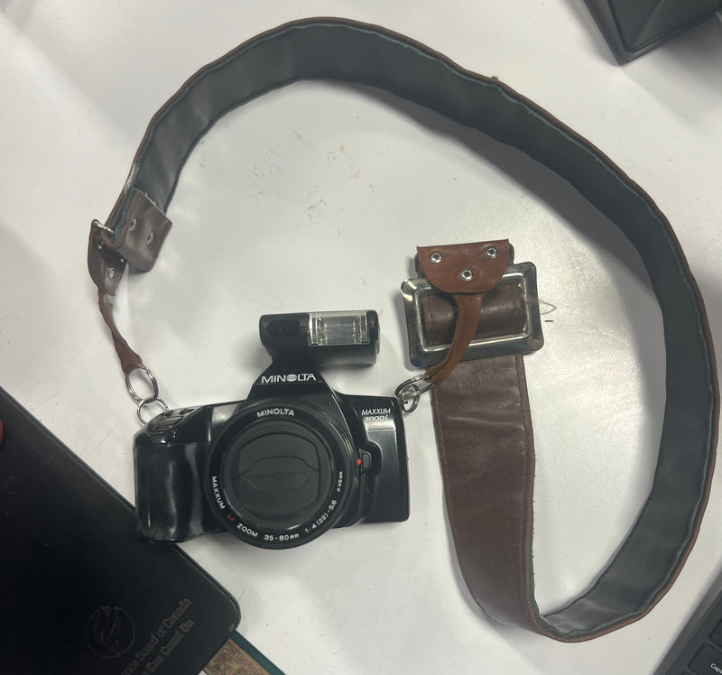 Minolta MAXXUM 3000i Camera