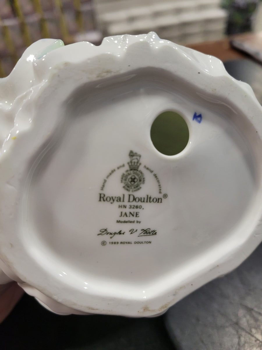 Royal Doulton 'Jane' Figurine – Habitat for Humanity Greater Ottawa ReStore