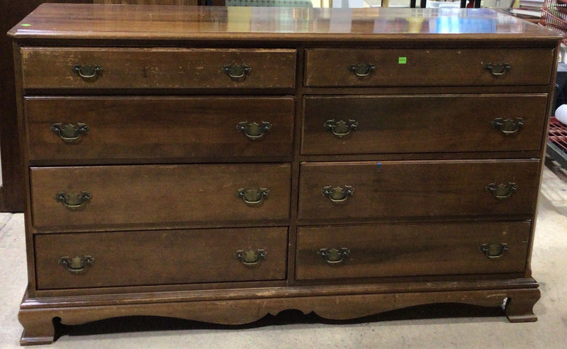 Vintage Traditional Wood Dresser with Mirror