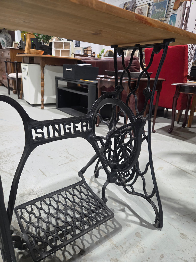 Vintage Singer Sewing Machine Treadle Base Table