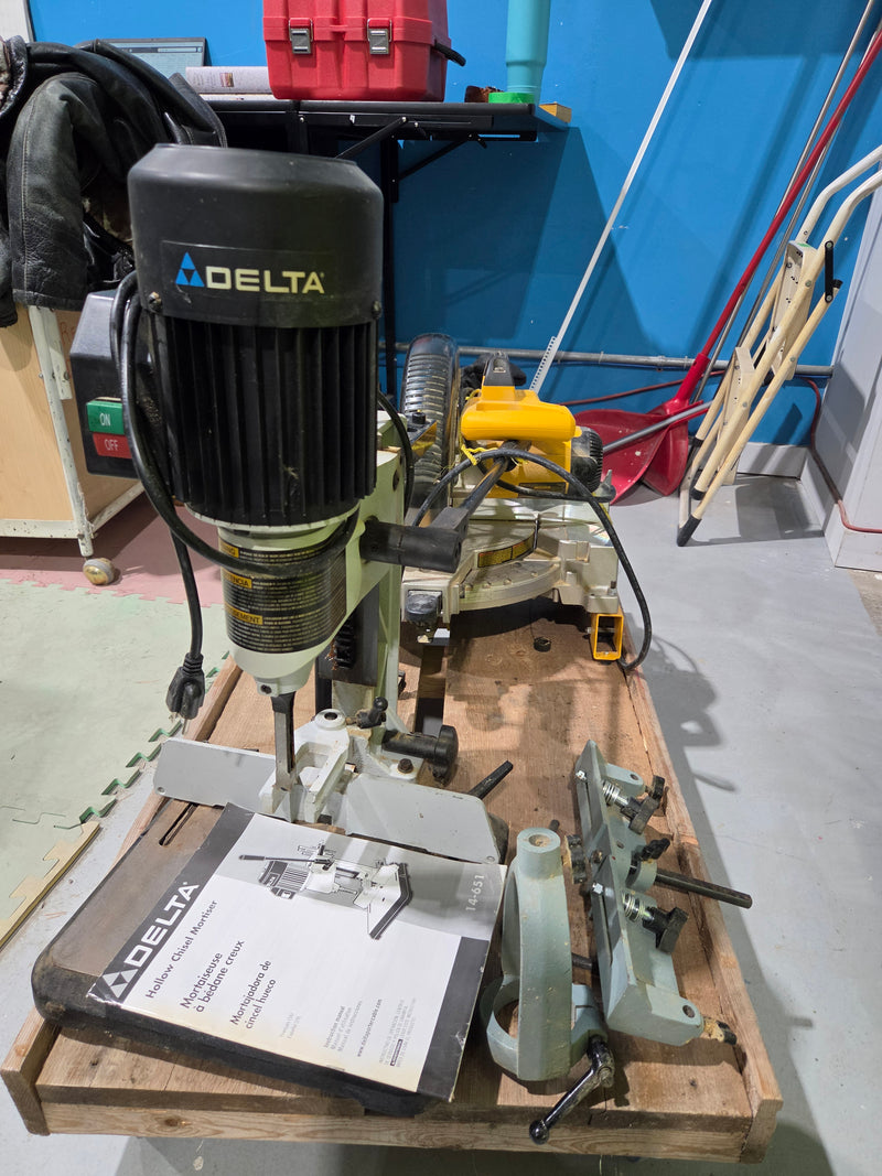 Delta 14-651 Professional 1/2 HP Bench Top Hollow Chisel Mortiser