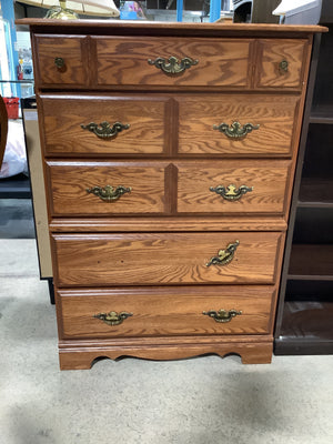 Traditional Oakwood Dresser