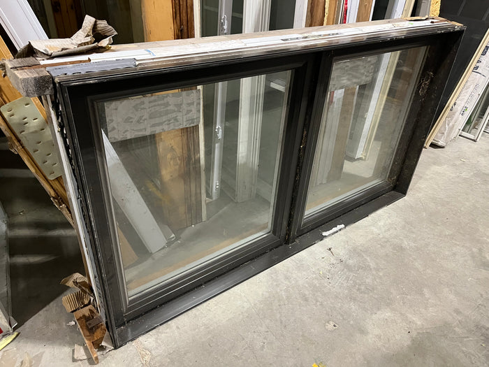 Black Double-Pane Sliding Window – Modern Aluminum Frame