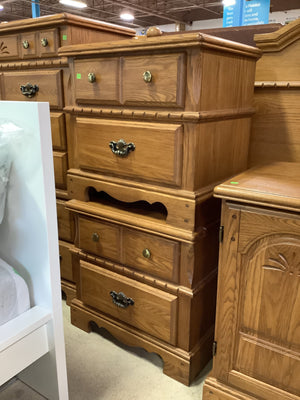 Coffee Coloured Bedroom Set (6 pc.)