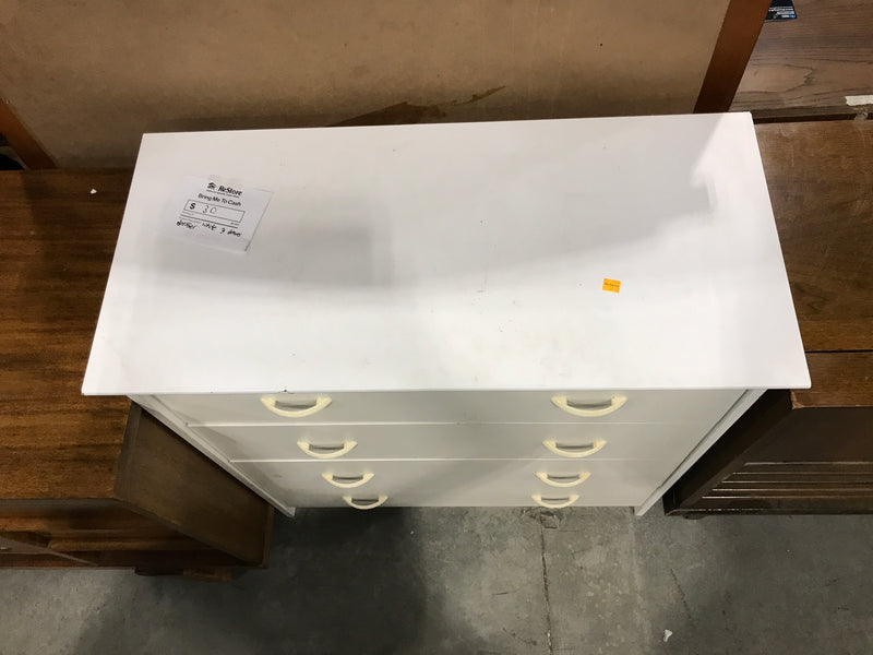 White 4 drawer dresser