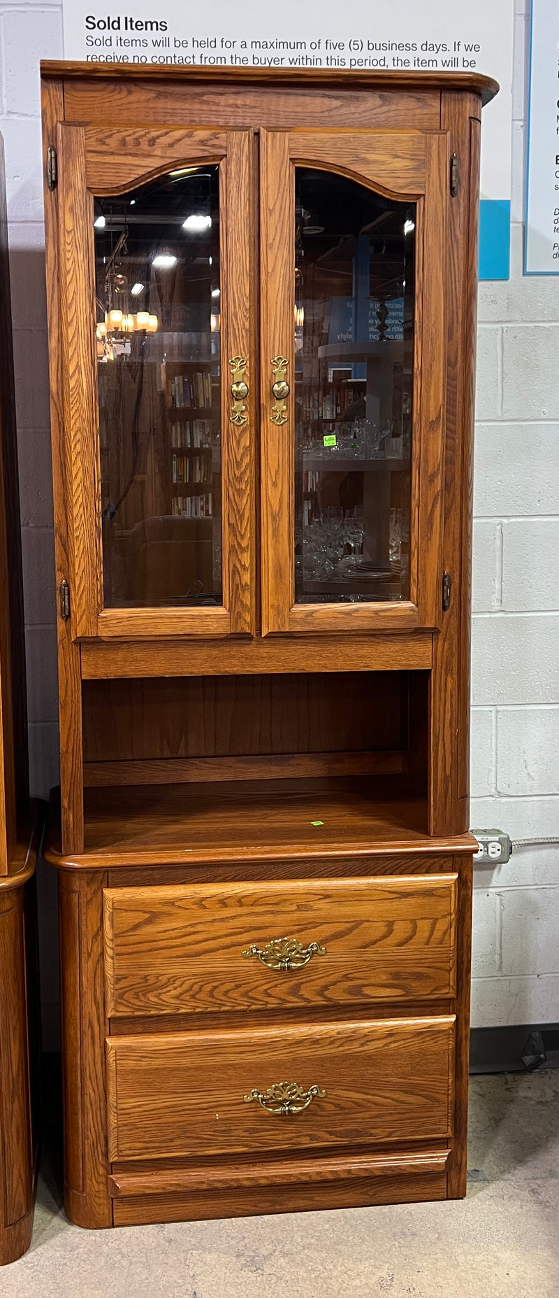 Vintage Oak-Style Lighted Curio Display Hutch
