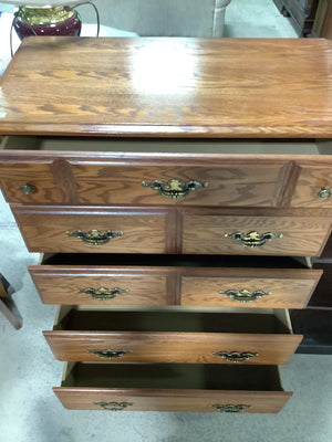 Traditional Oakwood Dresser
