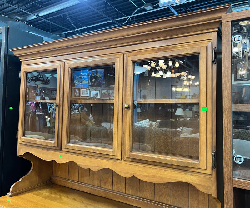 Traditional Solid Wood Hutch & Buffet Cabinet with Glass Display Storage