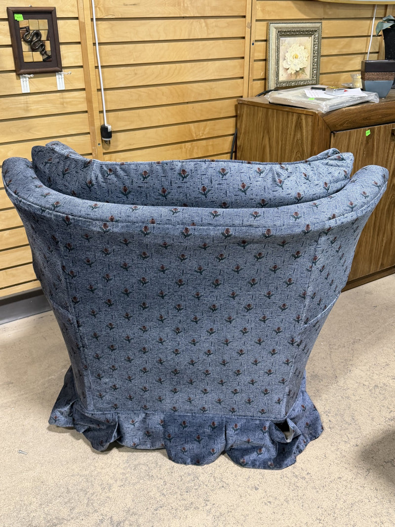 Vintage Blue Floral Armchair with Tufted Upholstery