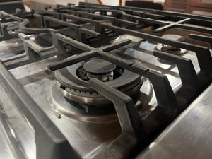 Samsung Stainless Steel Gas Range – 5-Burner with Digital Display