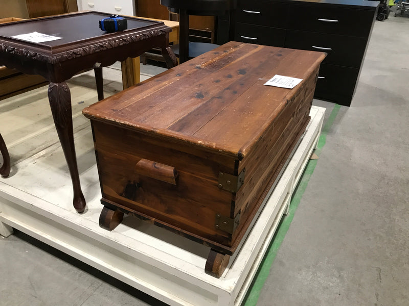 Cedar Lined Chest (No Key)