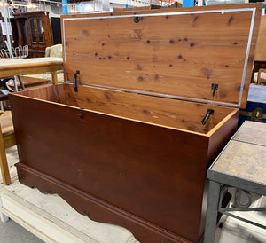 Lane Cedar Chest