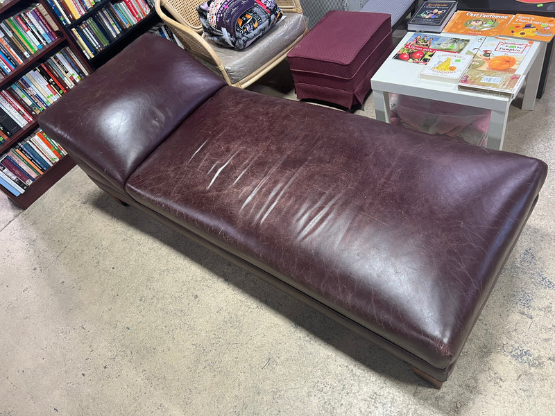 Brown Leather Chaise Longue