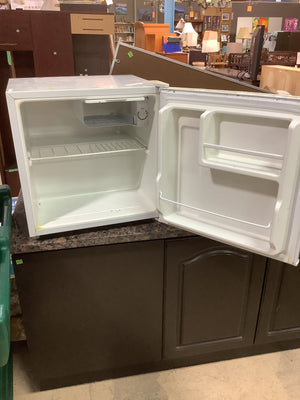 Salton Mini Fridge