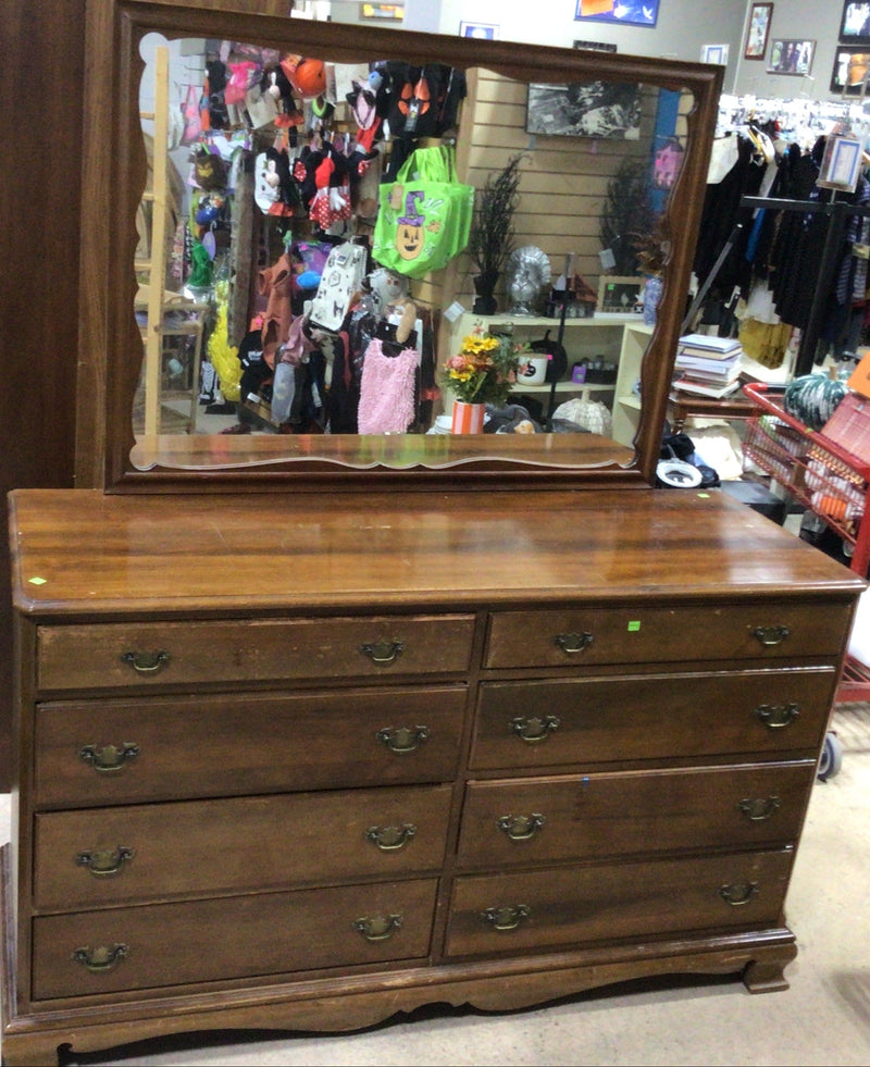 Vintage Traditional Wood Dresser with Mirror