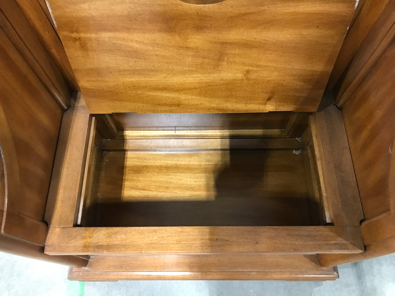 Traditional Hall Tree Bench With Storage