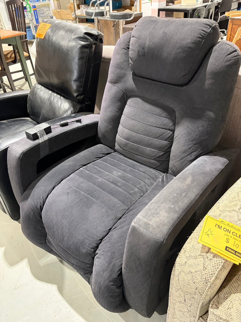 Plush Comfort Recliner Chair