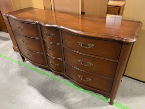 Vintage French Provincial Dresser