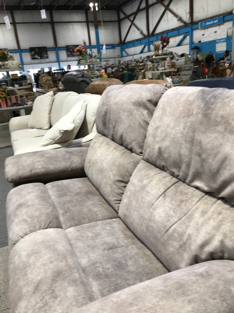 La-Z-Boy Reclining Love Seat