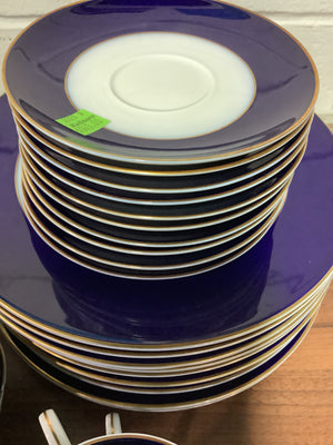 Classic Rose Rosenthal Group Dinnerware Collection
