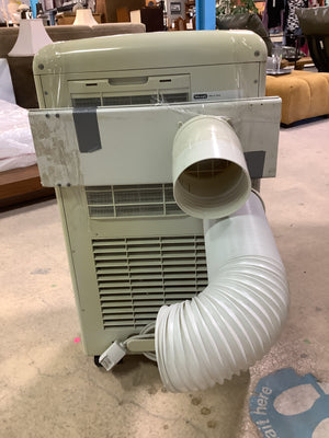 Portable DeLonghi Air Conditioner