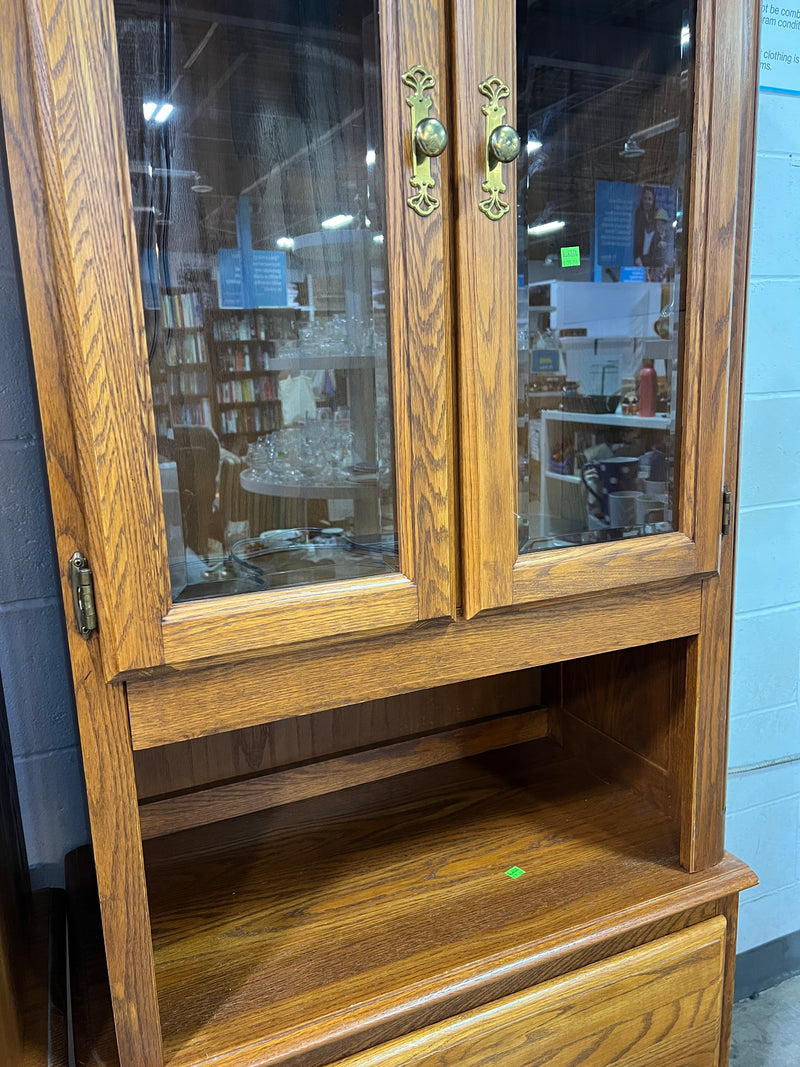 Vintage Oak-Style Lighted Curio Display Hutch