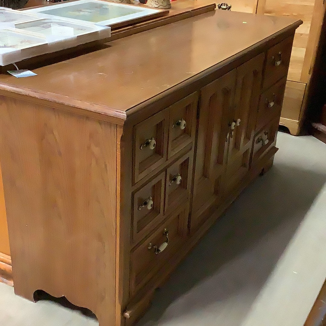 Angular Chest of Drawers – Habitat for Humanity Greater Ottawa ReStore