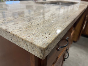 Honey Brown Kitchen w/ Granite Countertops