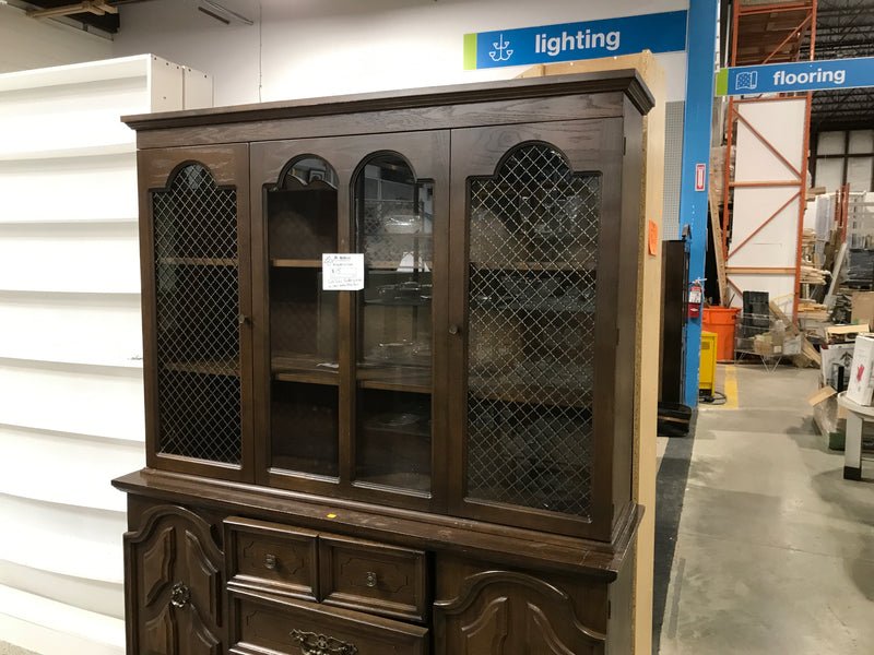 Oak wood buffet and hutch with cross-hatched glass doors