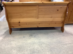 Solid Hardwood Queen Sleigh Bed