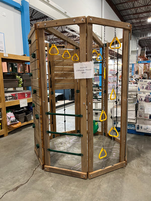 Pre-built Cliffhanger Playset