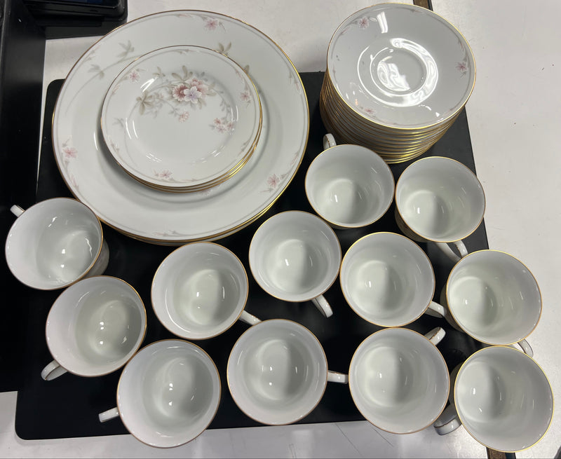 Legendary by Nortika "Shrewsbury" Pattern China Set
