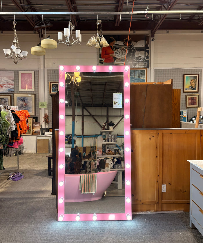 Hollywood LED Mirror