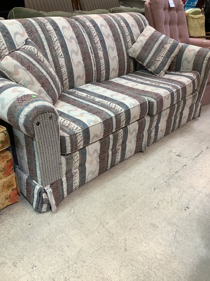 Traditional Floral Sleeper Couch